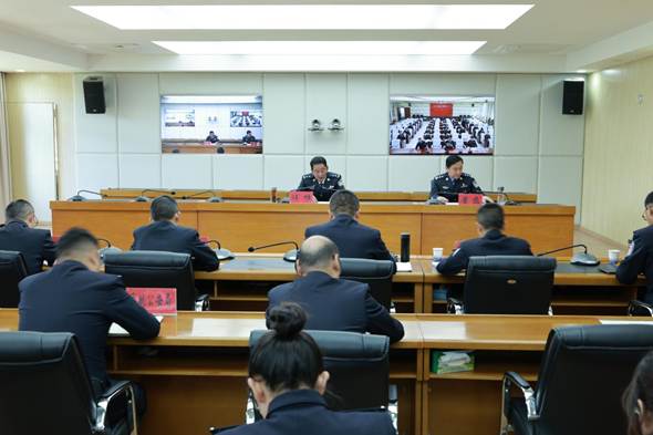 849c0f429a72ae08663e31f8f6e3d5c2_