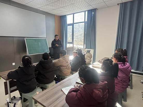 47535685f49da8b652727b66f8a4d6eb