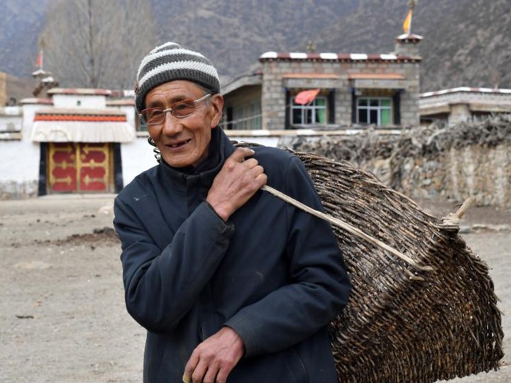 Former serf lives happy life after democratic reform in Tibet