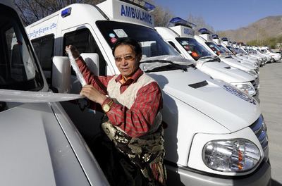 西藏28个县配备急救车辆
